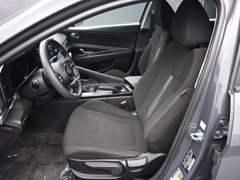 Certified 2023 Hyundai Elantra SEL FWD image 18