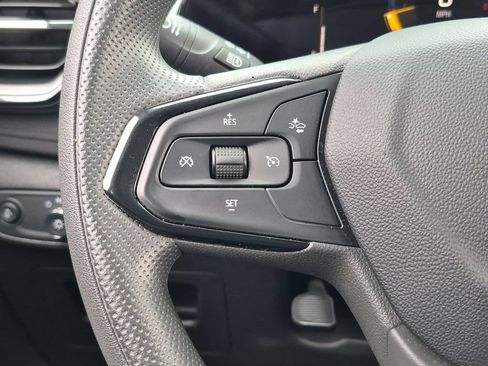Used 2025 Chevrolet TrailBlazer LT AWD/4WD image 14