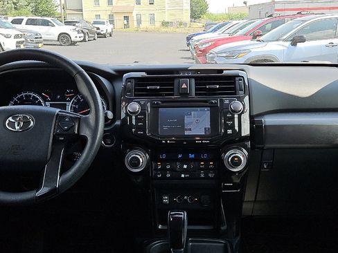 Certified 2019 Toyota 4Runner Limited RWD image 9