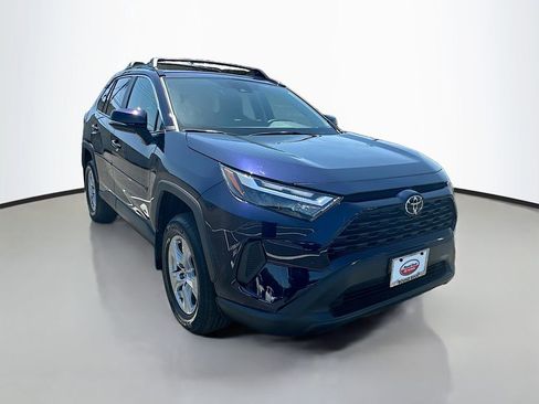 Used 2025 Toyota RAV4 XLE w/ Convenience Package image 3