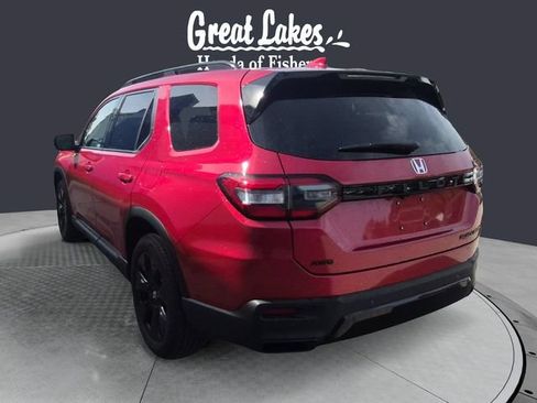 Used 2026 Honda Pilot Black Edition image 3