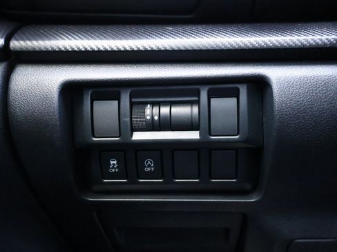 Used 2021 Subaru Crosstrek 2.0i Premium image 31