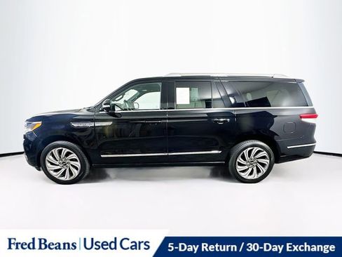 Used 2023 Lincoln Navigator L Reserve AWD/4WD image 4