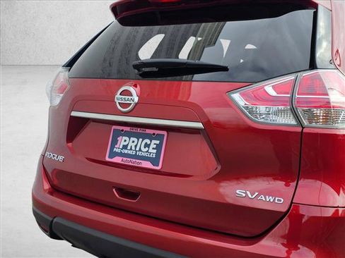 Used 2016 Nissan Rogue SV AWD/4WD image 12