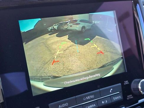 Used 2023 Nissan Frontier SV w/ Technology Package image 12