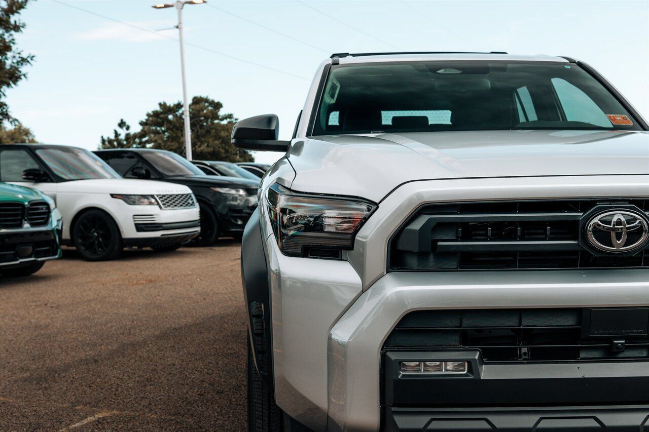 Used 2026 Toyota 4Runner SR5 AWD/4WD image 9