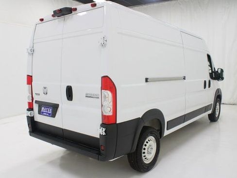 Used 2025 RAM ProMaster 2500 w/ Storage Group image 21