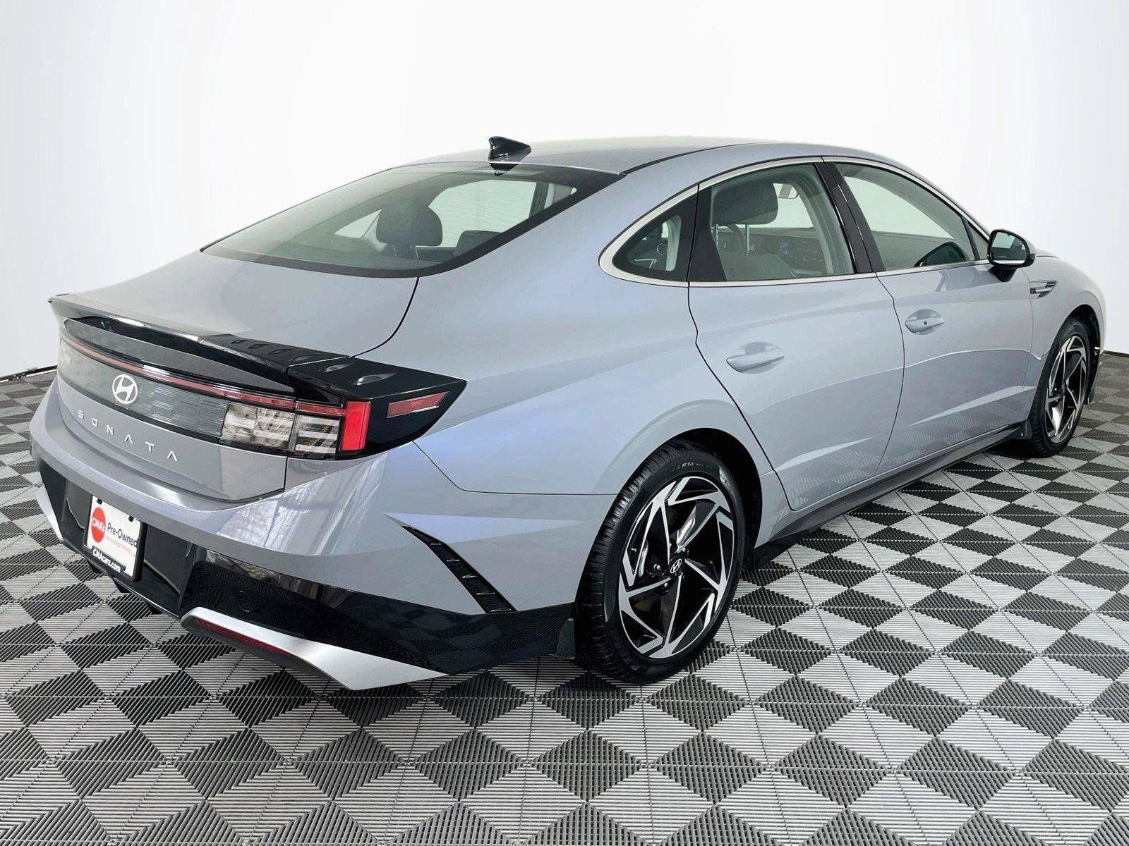 Certified 2026 Hyundai Sonata SEL FWD image 10
