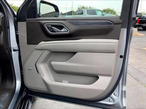 Used 2023 GMC Yukon SLT image 23