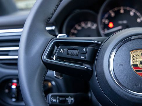 New 2026 Porsche Macan AWD/4WD image 30
