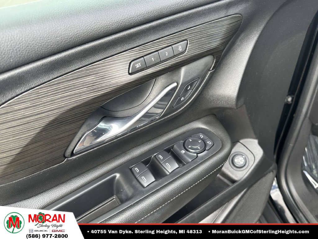 Certified 2024 GMC Terrain SLT w/ Elevation Edition AWD/4WD image 18