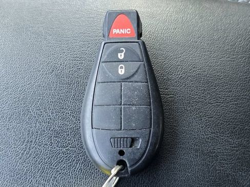 Used 2019 Jeep Cherokee Latitude w/ Popular Appearance Group AWD/4WD image 33