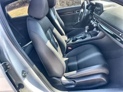 Used 2025 Honda Civic Sport image 12