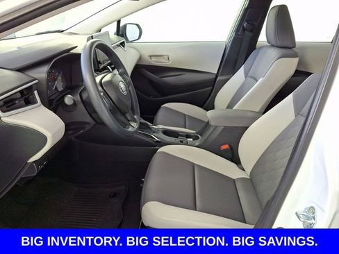 Used 2025 Toyota Corolla LE w/ Convenience Package FWD image 15