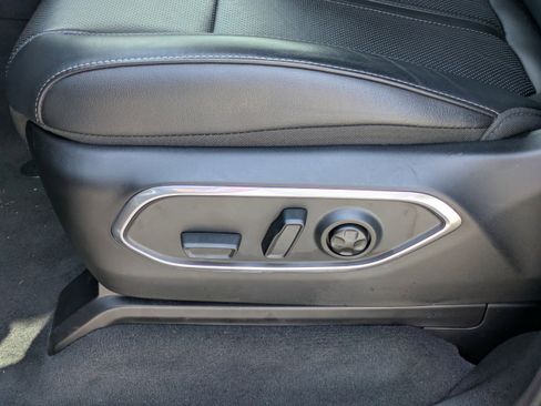 Used 2025 Jeep Wagoneer 4WD w/ Convenience Group I image 26