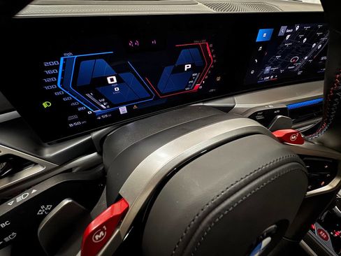 Used 2025 BMW M4 Competition image 63