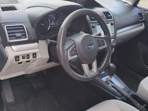 Used 2018 Subaru Forester 2.5i Premium AWD/4WD image 2