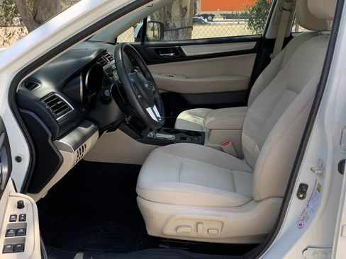 Used 2017 Subaru Legacy 2.5i Premium image 12