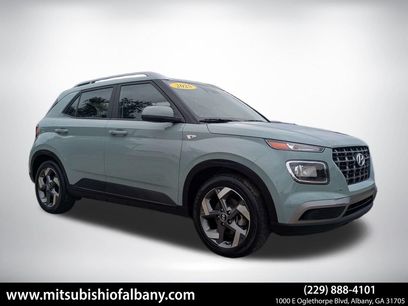 Used 2025 Hyundai Venue SEL