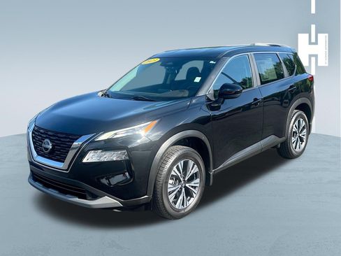 Used 2023 Nissan Rogue SV image 3