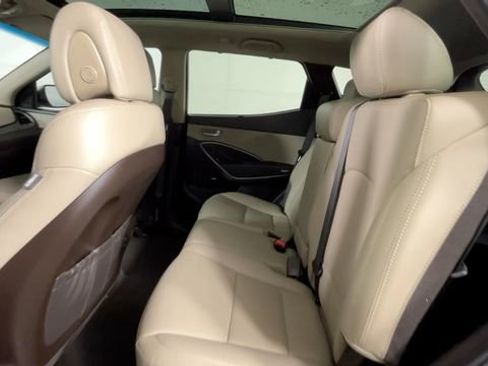 Used 2017 Hyundai Santa Fe Sport w/ 2.4L Tech Package 04 AWD/4WD image 18