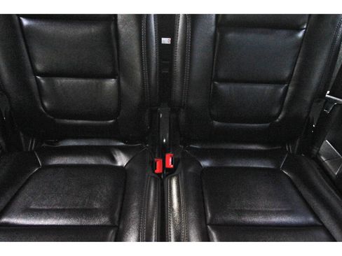 Used 2018 Ford Explorer XLT w/ Equipment Group 202A AWD/4WD image 16