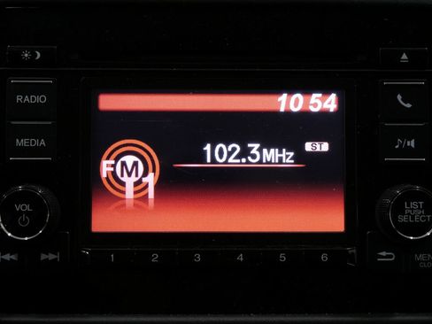 Used 2022 Honda HR-V LX image 16