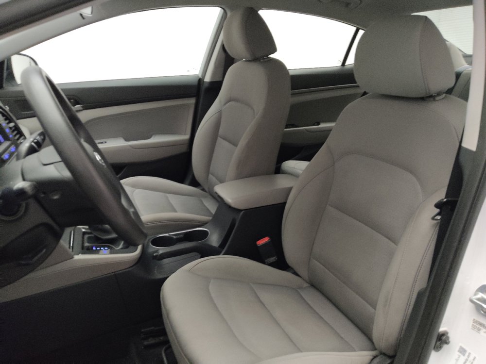 Used 2017 Hyundai Elantra SE FWD image 17