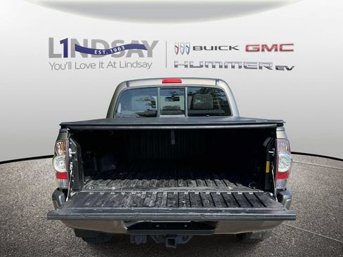 Used 2013 Toyota Tacoma 4x4 Double Cab w/ TRD Sport Pkg image 13