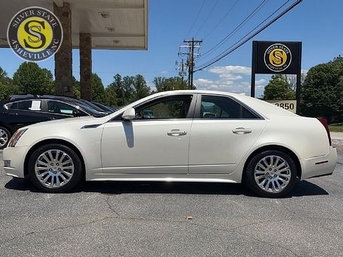 Used 2010 Cadillac CTS Performance w/ Performance Luxury Package RWD image 3