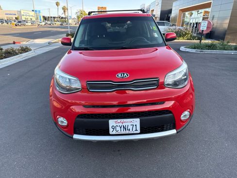 Used 2018 Kia Soul + FWD image 4