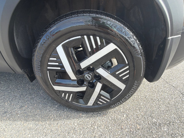 Certified 2026 Nissan Kicks SV FWD image 19