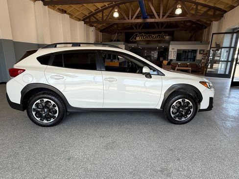 Used 2021 Subaru Crosstrek 2.0i Premium AWD/4WD image 8