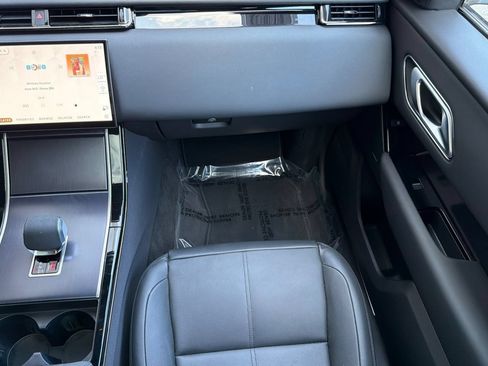 Certified 2026 Land Rover Range Rover Velar Dynamic SE AWD/4WD image 30