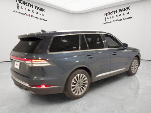 Used 2023 Lincoln Aviator Reserve w/ Elements Package Plus RWD image 5