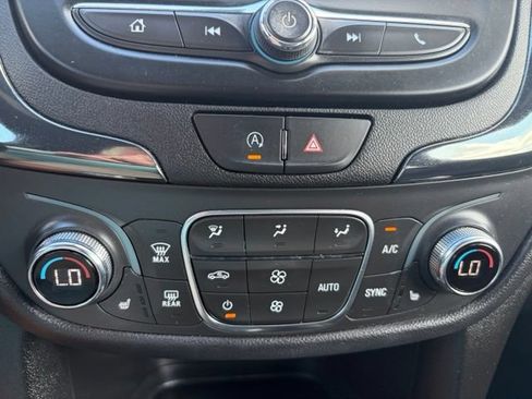 Used 2024 Chevrolet Equinox RS AWD/4WD image 22