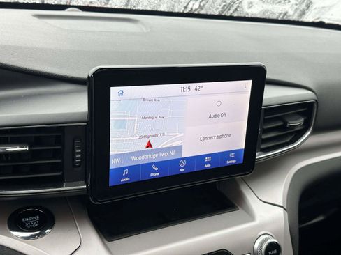 Used 2023 Ford Explorer XLT w/ Equipment Group 202A image 29