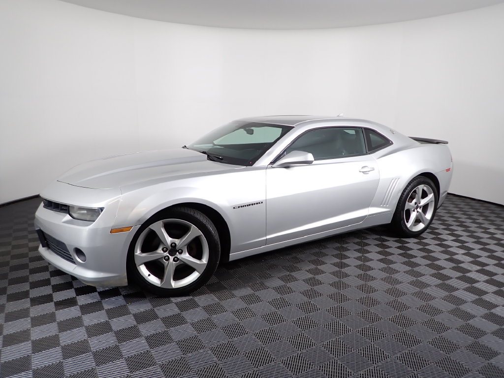 Used 2015 Chevrolet Camaro LT w/ RS Package RWD image 8