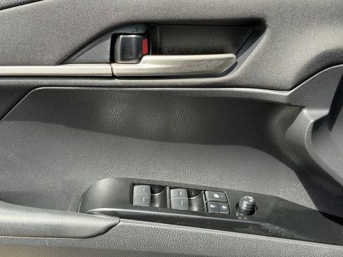 Used 2026 Toyota Camry LE w/ Convenience Package FWD image 22