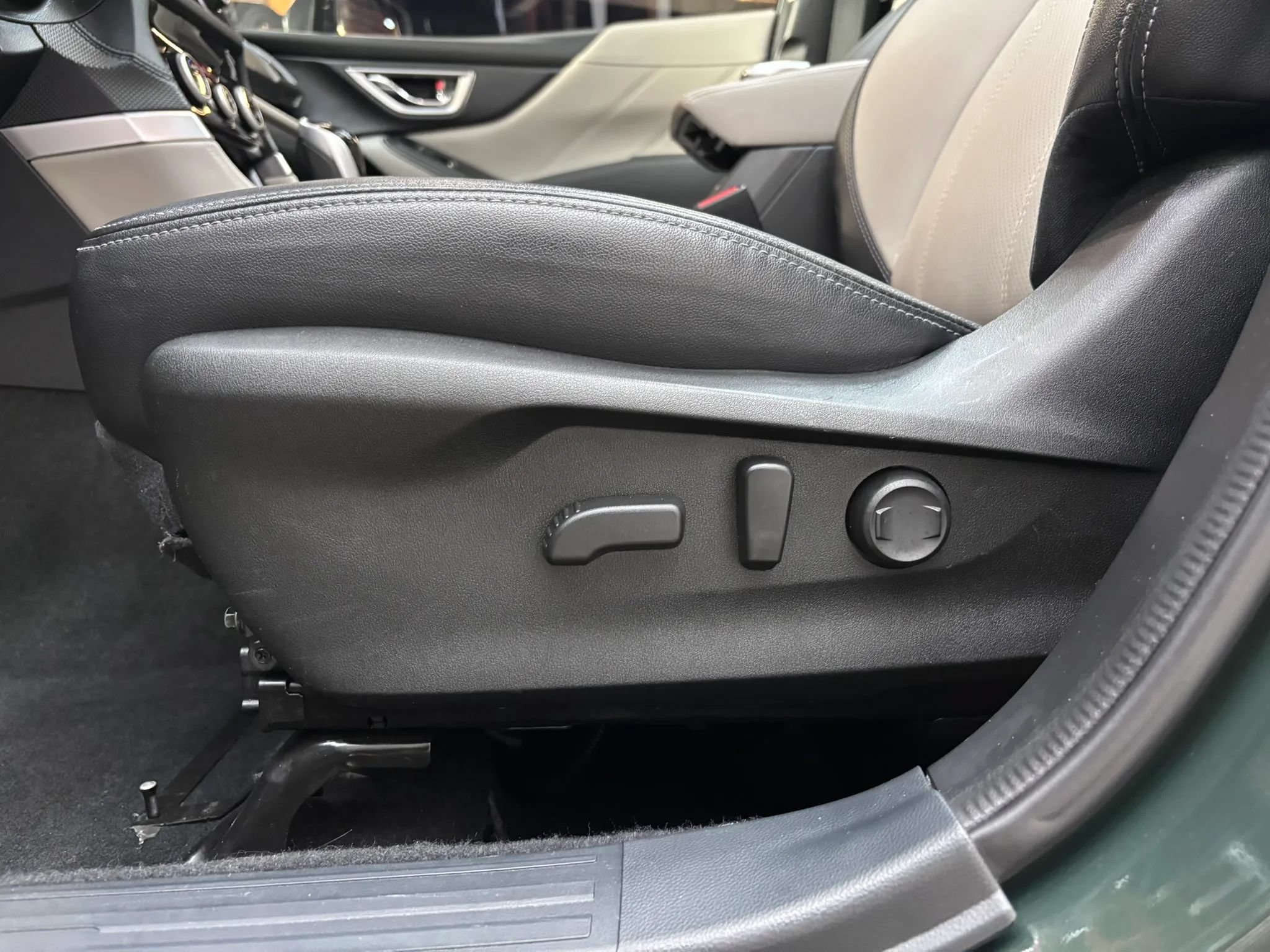Used 2023 Subaru Forester Limited w/ Popular Package #2 AWD/4WD image 10