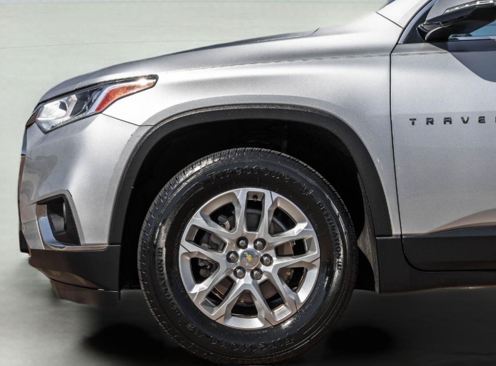Used 2019 Chevrolet Traverse LT FWD image 5