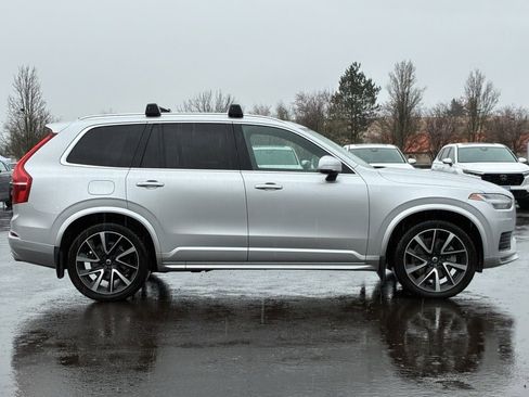 Used 2020 Volvo XC90 T6 Momentum w/ Protection Package image 8