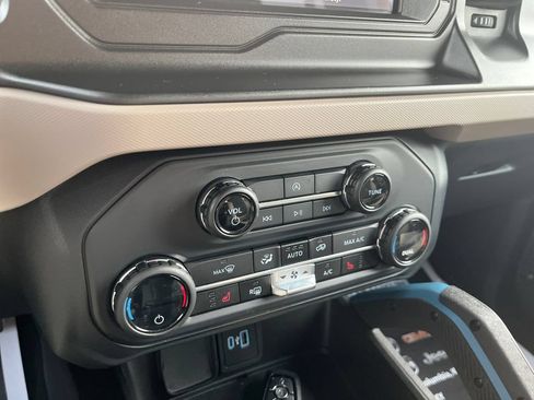 Used 2023 Ford Bronco Wildtrak AWD/4WD image 20