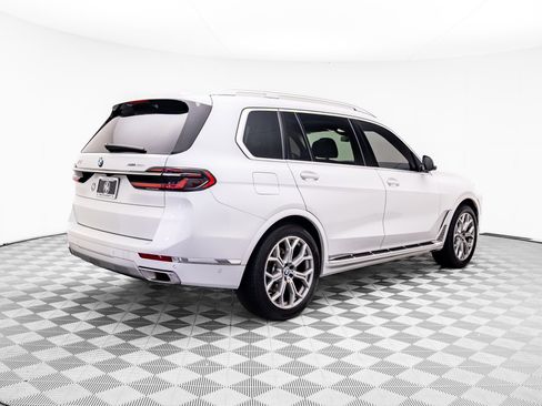 Certified 2024 BMW X7 xDrive40i w/ Climate Comfort Package image 5