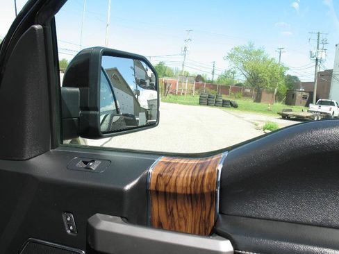 Used 2018 Ford F150 Lariat AWD/4WD image 55