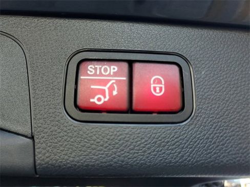 Used 2020 Mercedes-Benz GLC 43 AMG 4MATIC image 10