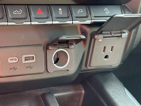 Used 2020 GMC Sierra 2500 AT4 w/ AT4 Premium Package image 25