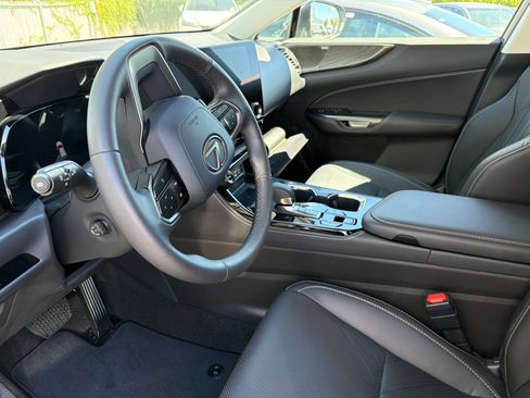Used 2023 Lexus NX 350 AWD image 4