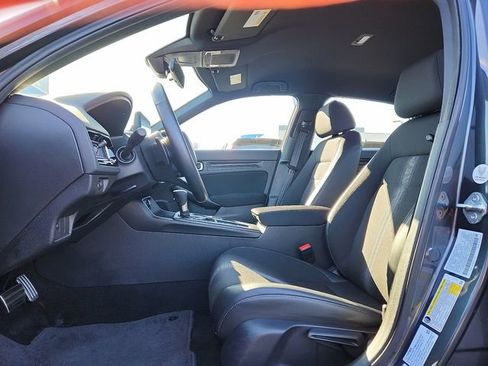 Used 2025 Honda Civic Sport image 13