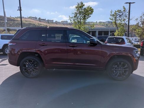 New 2026 Jeep Grand Cherokee Limited image 4